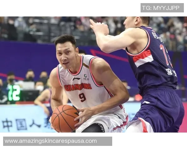 广州篮球队在世锦赛积分榜上以56分稳居第一名展现强劲实力 广州篮球队在世锦赛积分榜上以56分稳居第一名展现强劲实力