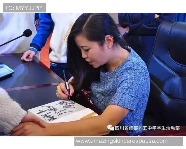 成都篮球队的奋斗历程与洲际杯荣耀之路全景回顾 成都篮球队的奋斗历程与洲际杯荣耀之路全景回顾