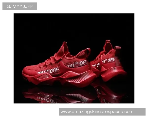 时尚与运动完美结合足球明星休闲运动女装引领潮流新风尚