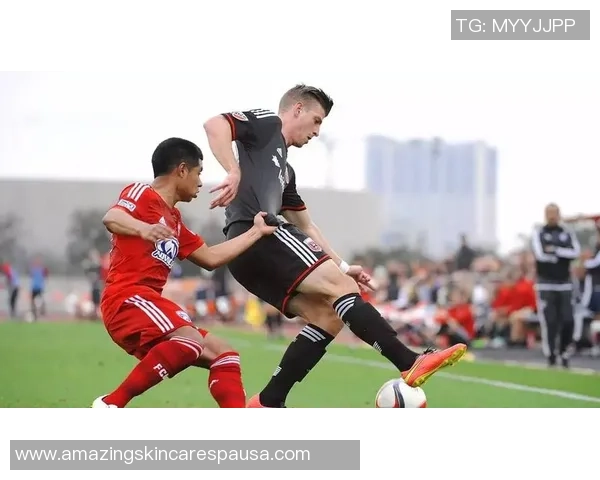 足球场上的搞笑瞬间大集合明星球员们的爆笑时刻回顾