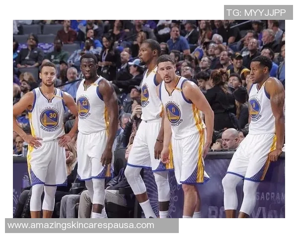 重庆篮球队实力对比深度解析与未来发展趋势探讨 重庆篮球队实力对比深度解析与未来发展趋势探讨